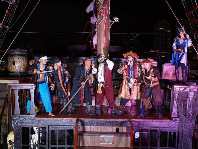 PIRATAS TOUR DE DÍA